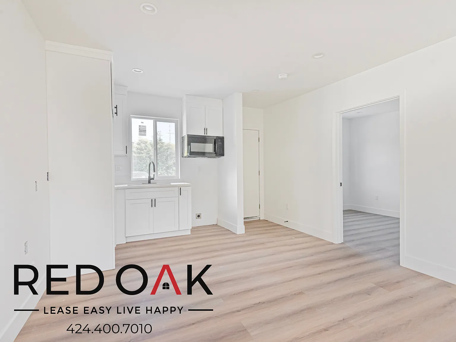 ~1 Month Free + $1,000 Off ~ Cheerful Two Bedroom With Lots Of Natural Light, Eat-In Kitchen, Har... — Photo 2