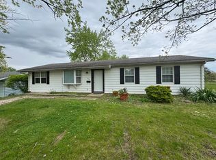 921 Blueridge Dr, Danville, IL 61832