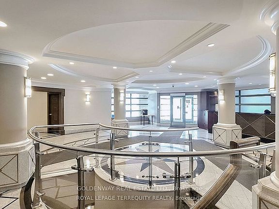 4th image of 18 Pemberton Ave #402