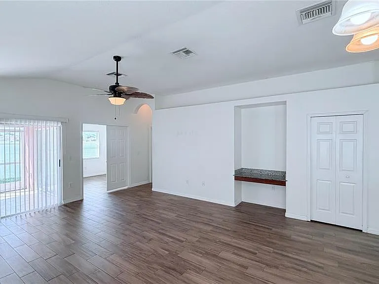 31205 Bridgegate Dr — Photo 8