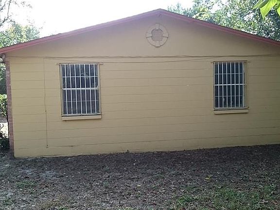 3rd image of 3406 E Henry Ave