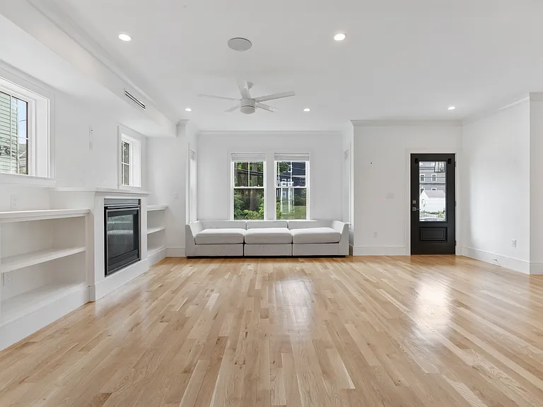 10 Hallet St #1 — Photo 9