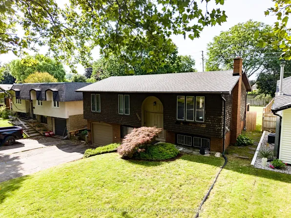 6980 Dolphin St, Niagara Falls, ON L2E 6Y2