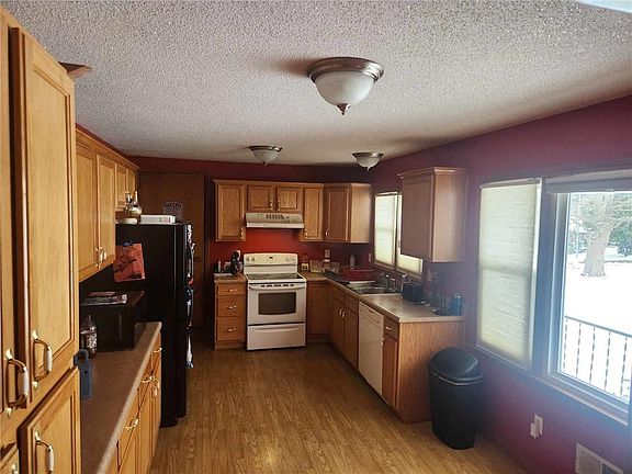 4th image of 4822 Norwood Ave