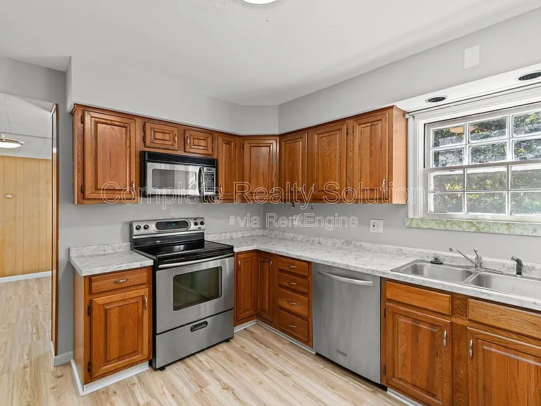 524 Gerald Pl — Photo 11