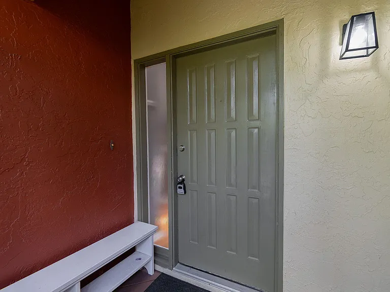 13115 Belhaven Ct #27 — Photo 4