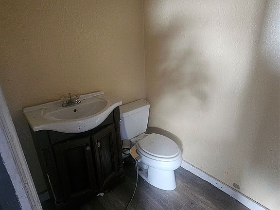 4th image of 59 Private Road 32150