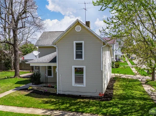 19 Smith St, West Alexandria, OH 45381