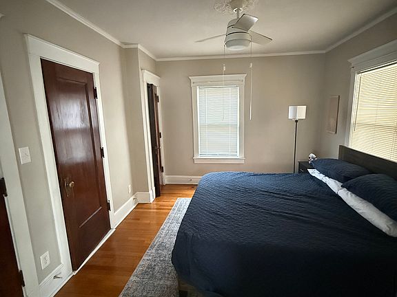 3rd image of 3706 Jefferson St #2