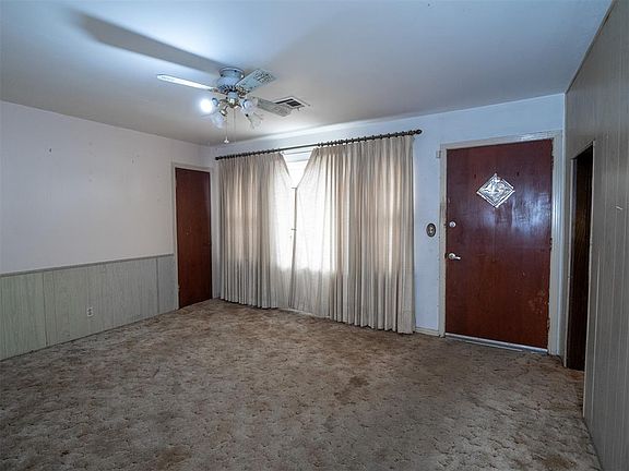 3rd image of 6713 NW 27th St