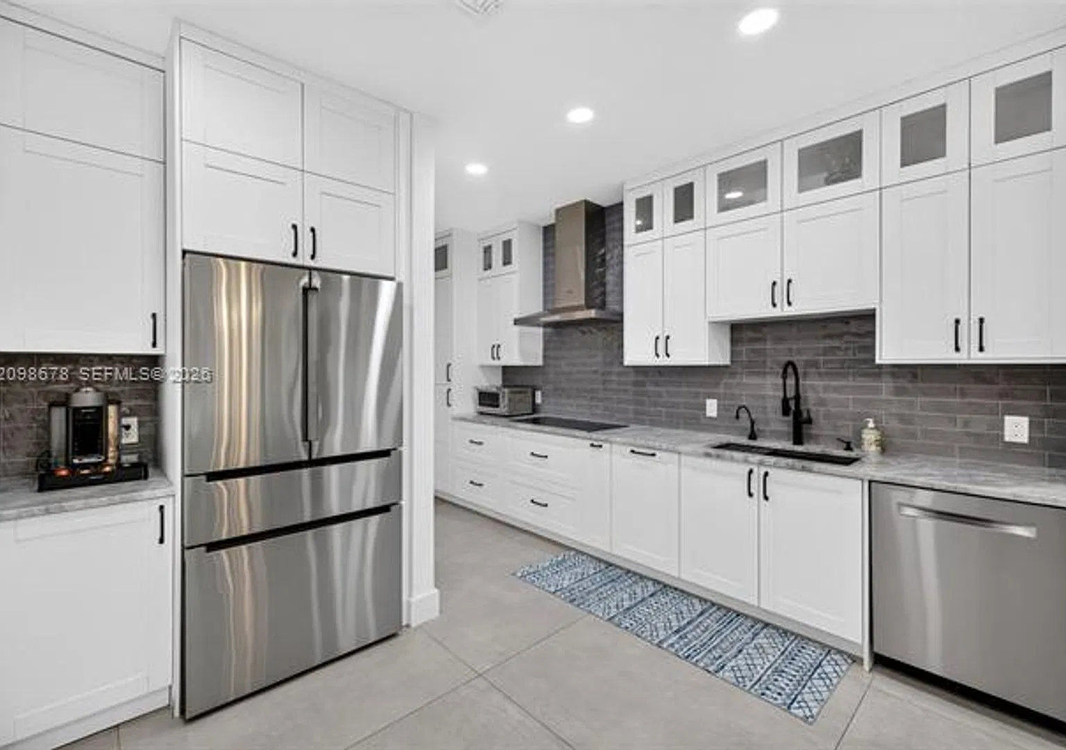 200 NE 14th Ave th 6, Fort Lauderdale, FL 33301 — Photo 1