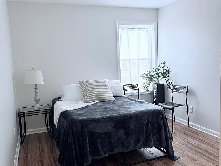 34 Gray St #3 — Photo 6