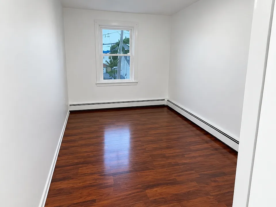 14 Pine St #2