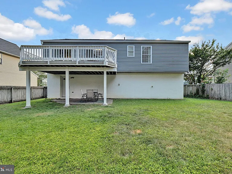 350 Long Meadow Way — Photo 26