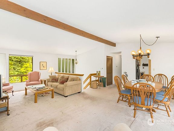 4th image of 16528 NE 160th Street