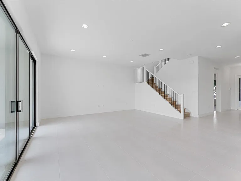 20062 Hirono Ln — Photo 19