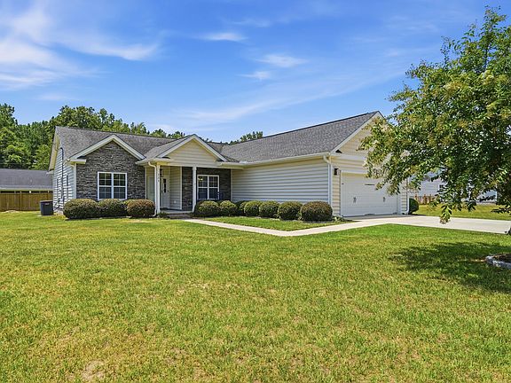 4th image of 121 Edistodane Ln
