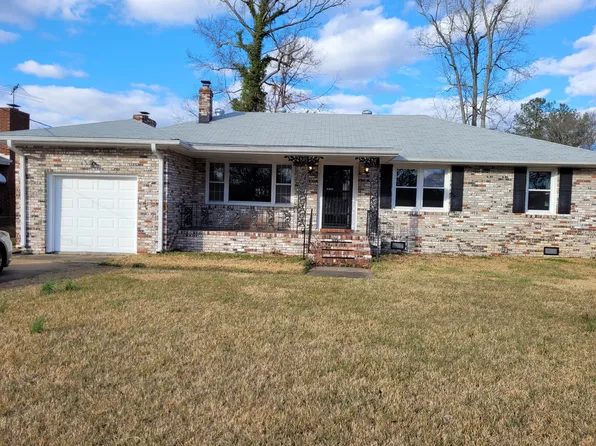 2212 Delwood Rd, Chesapeake, VA 23323