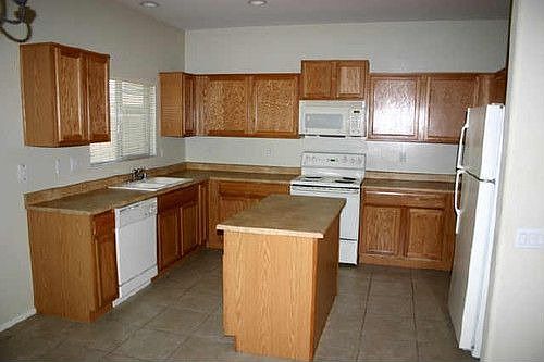 4th image of 15939 N 173rd Ave