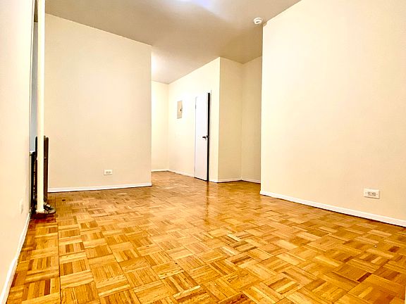 3rd image of 528 E 79th St APT 2F