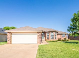 405 Oakridge Ave, Lubbock, TX 79416