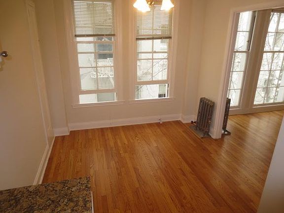 3rd image of 1090 Eddy St APT 208