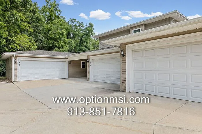 2 bed, 2.5 bath, $1,895 — Photo 3