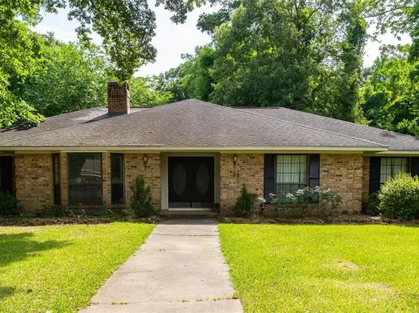 33 Little John Ln, Dayton, TX 77535