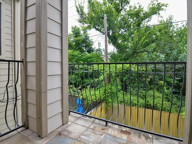 4609 Floyd St #B — Photo 7