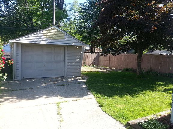 2nd image of 1475 E Madge Ave