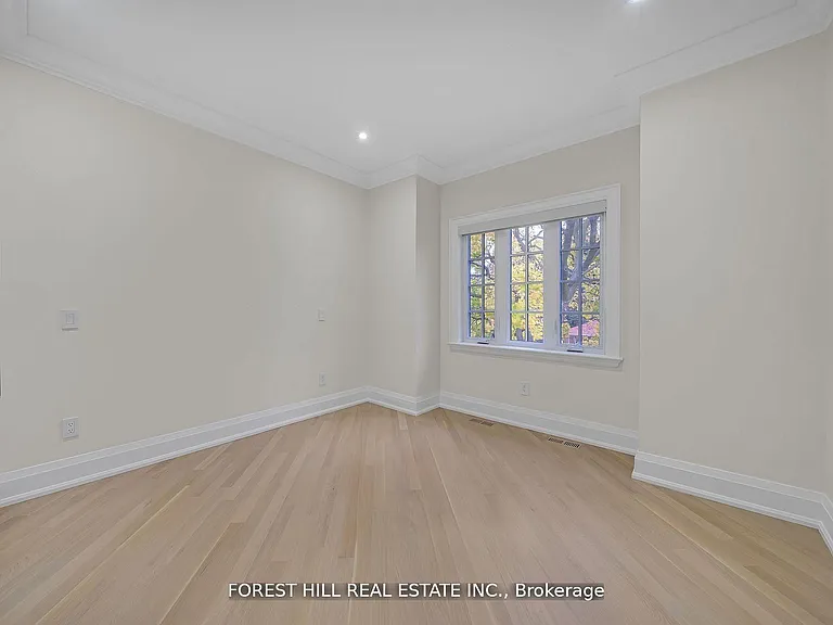 132 Lothian Ave — Photo 28