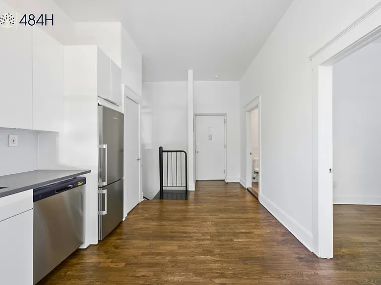 484 Humboldt St #102 — Photo 7