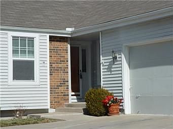 2nd image of 5226 S Downey Ave
