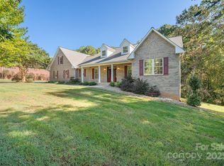 5350 Beacon Ridge Dr, Granite Falls, NC 28630