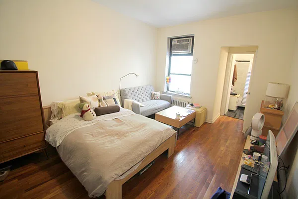 Rented by Nest Seekers International | media 13
