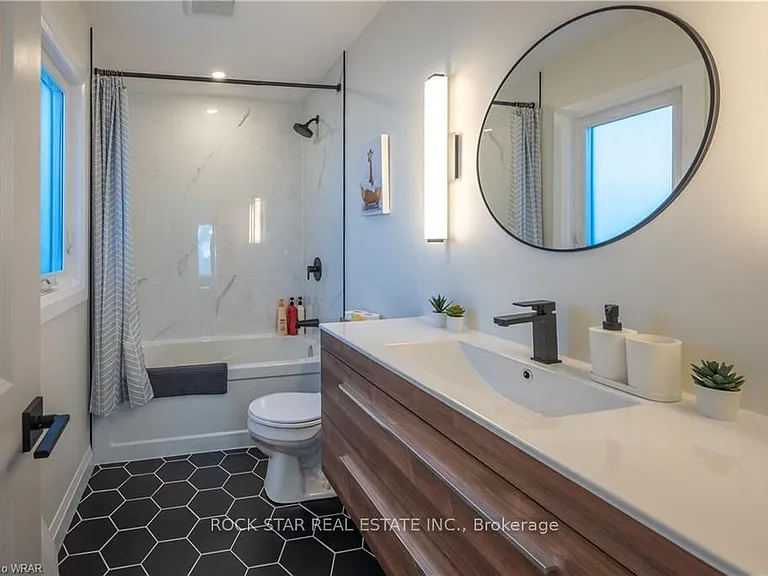48 Harber Ave #REAR — Photo 13