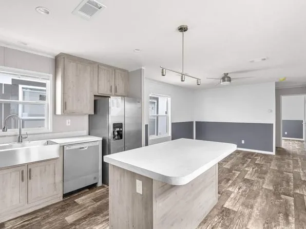 2120 S Burleson Blvd Trailer 51, Burleson, TX 76028