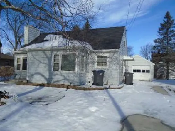 842 Superior Ave, Oostburg, WI 53070