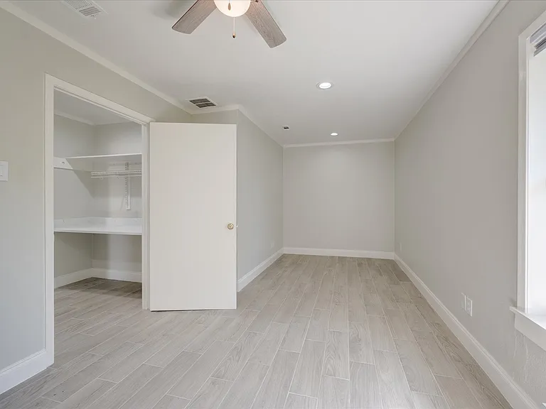 304 Oak Dr — Photo 26