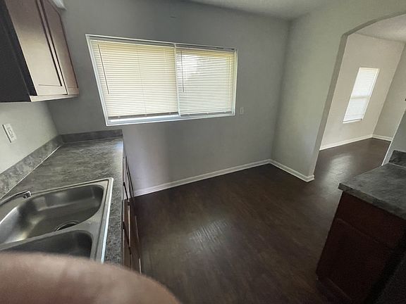 5th image of 5824 Yellow Pine Ct #308