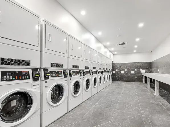 69 Adams Street image 20 of 22