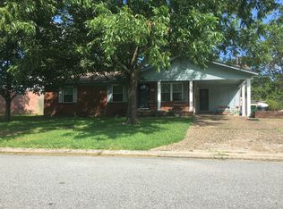 5612 N Locust St, N Little Rock, AR 72116