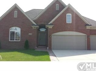21704 Sandra Theresa Dr, Macomb, MI