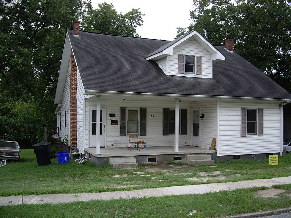 2nd image of 909 Grace Ave #A