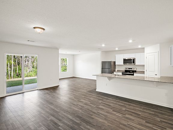 2nd image of 21750 Sutherland Cir
