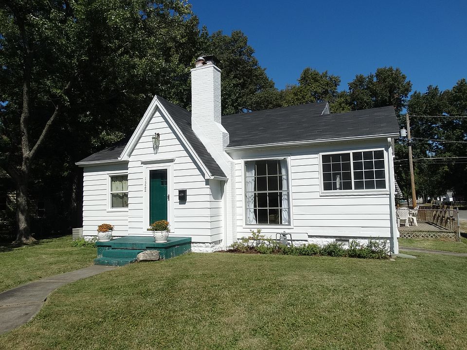 1st image of 1522 Ravenswood Dr