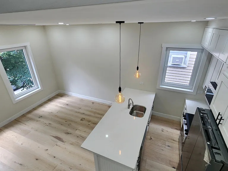 14 Hausman St #2R — Photo 3