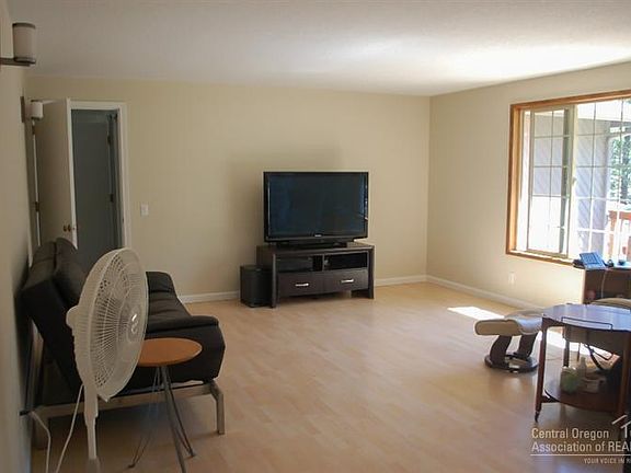 4th image of 61357 King Solomon Ct
