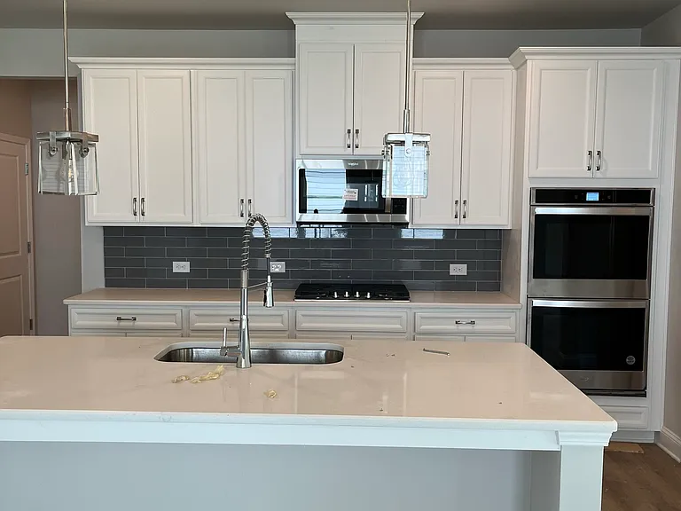 414 Kinross Ln — Photo 11