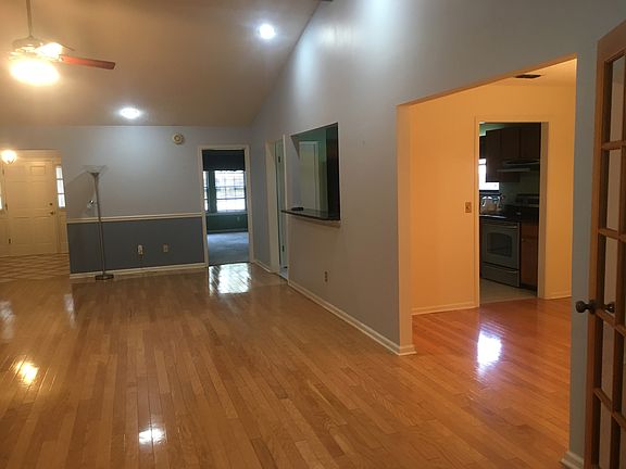 4th image of 14429 Pavion Ct